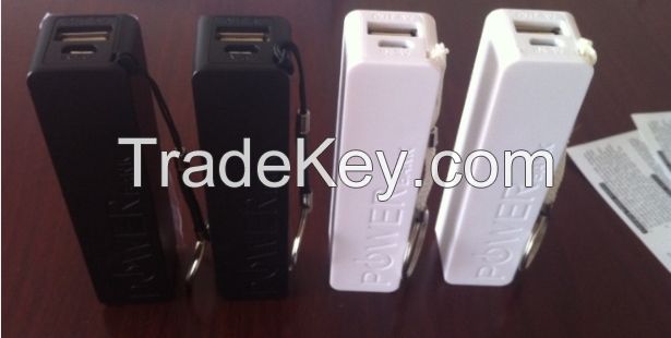 Mini power battery pack for smartphones