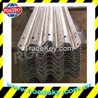 Galvanized Stainless Metal Three Beam Guardrail Suppliers