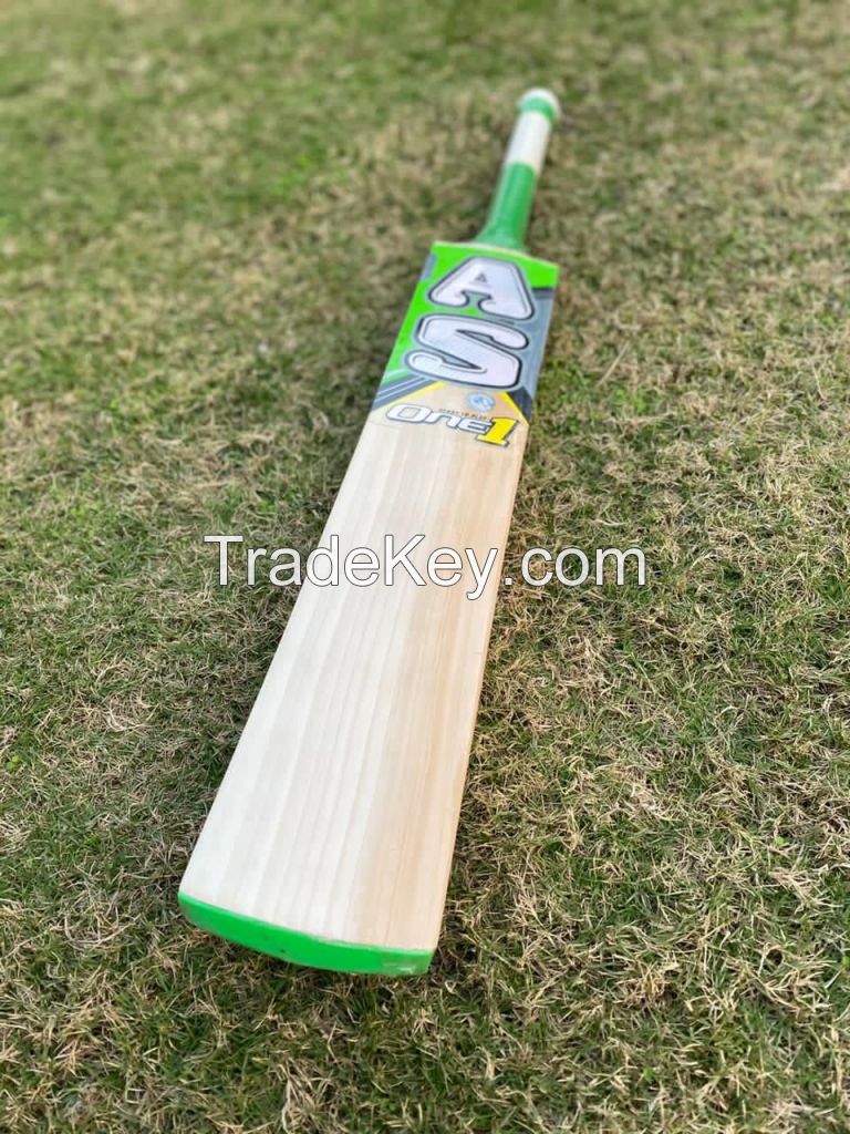 English Willow Cricket Bat - One1