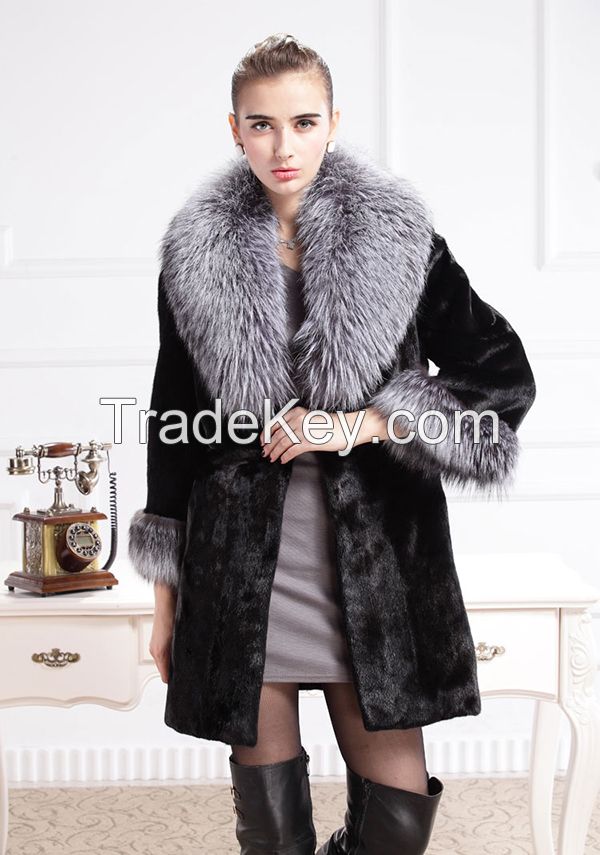 Women Long Mink Fur Coat for winter  