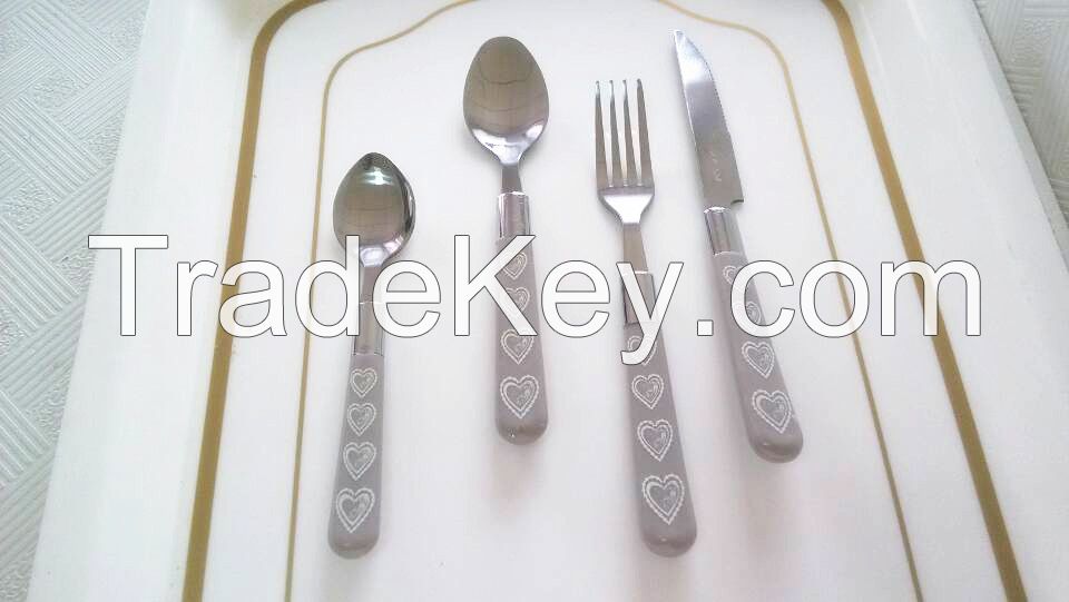 Valentine's / Wedding Gift Heart Print Plastic Handle Cutlery Set