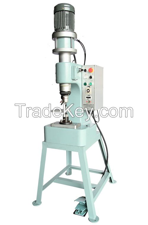 Pneumatic Riveting Machine