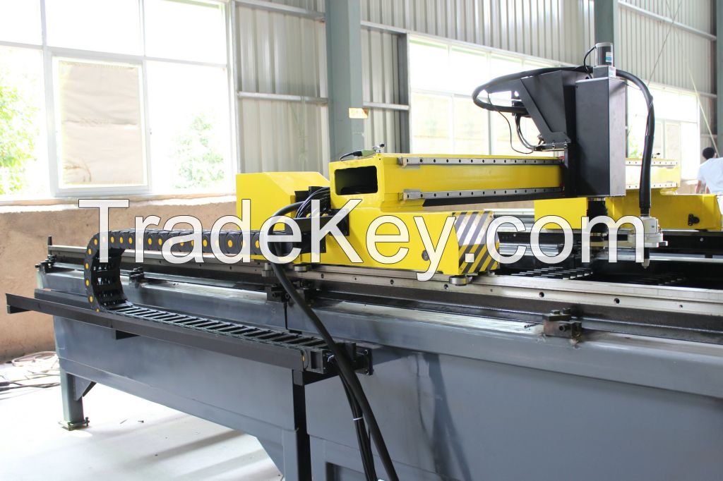 table CNC gas/flame cutting machine