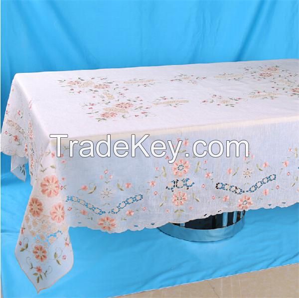 Rectangular embroidered table cloth