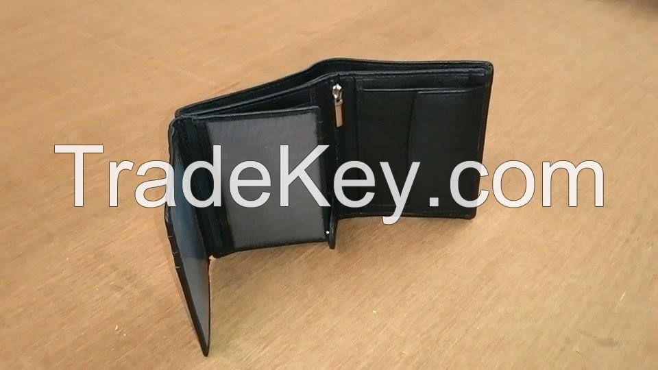 Leather Goods like Gents Wallet and Ladies Purse and Handbags