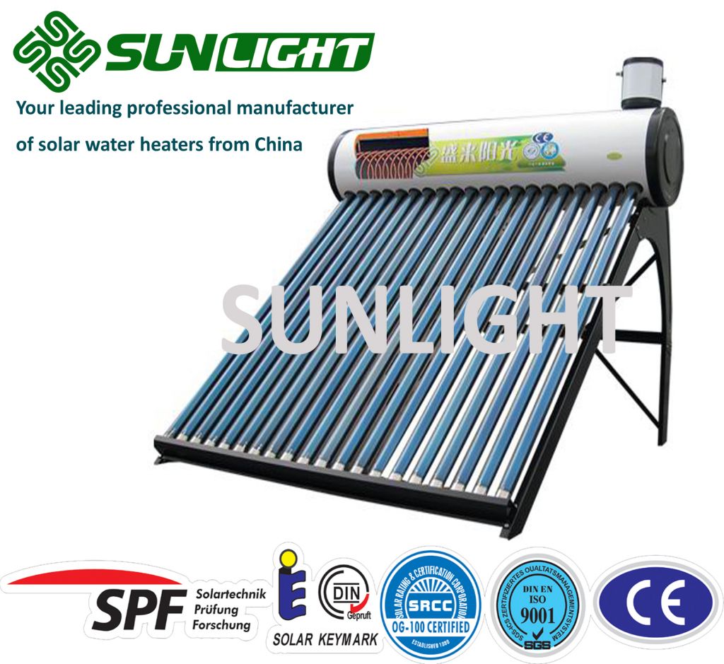 High efficiency compact pressurized solar water heater with heat pipe