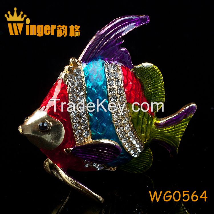 Happy Reunion Figurine Christmas Gift Crystal Craft Animal Metal Trinket Box Casket DIY Home Office Display Fish Tank Decoration