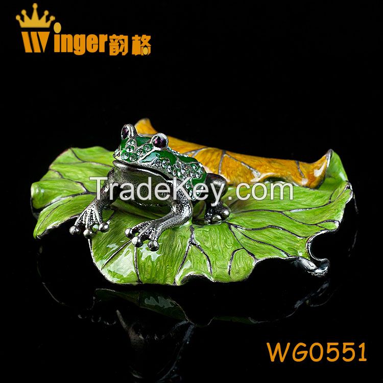 2015 Vintage Frog on Lotus Figurine Collection Crystal Animal Trinket Box Casket DIY Home Decoration Souvenir Gift Metal Crafts