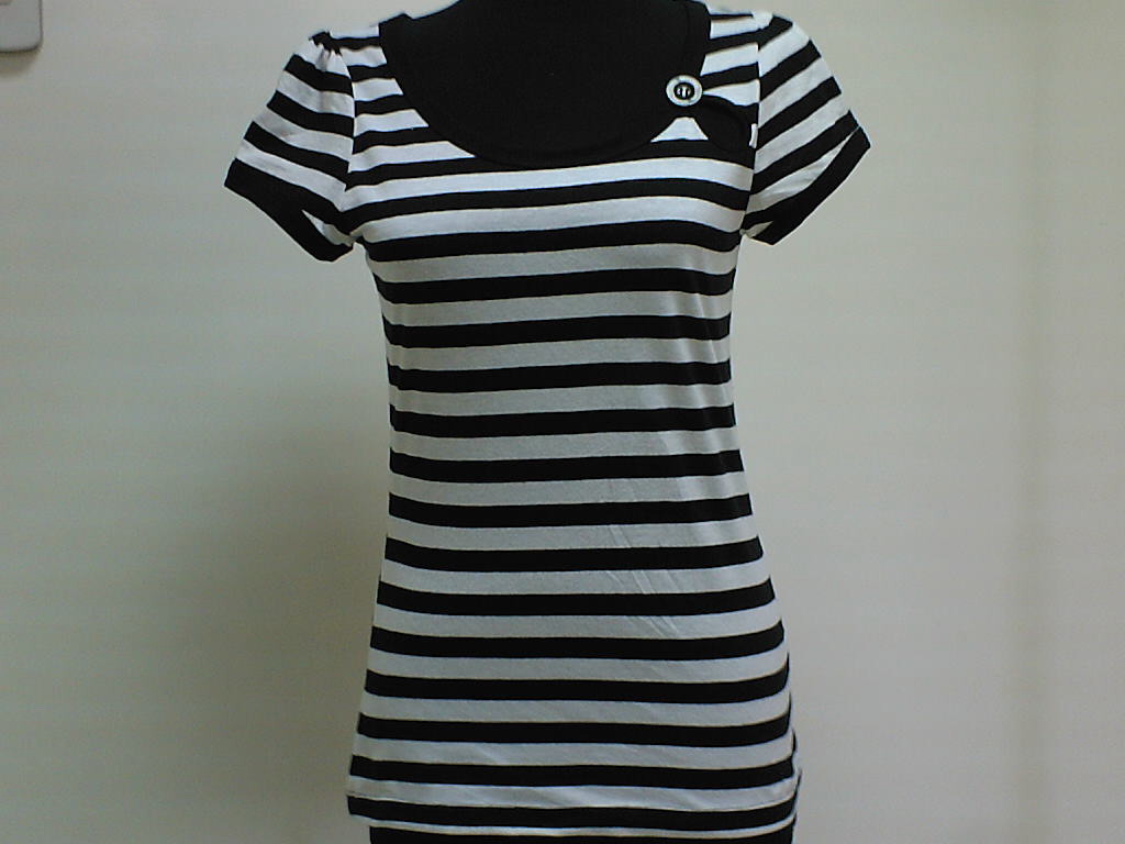 Scoop Neck Button T-Shirt