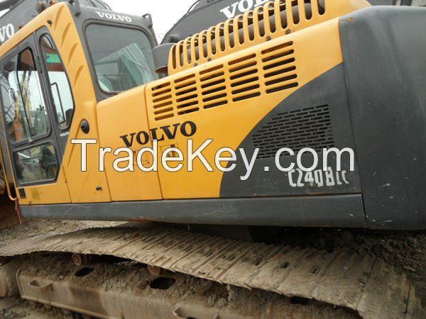 Used Crawler Excavators VOLVO 240B 