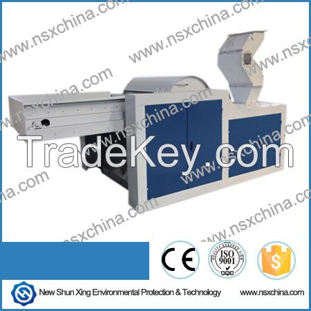 Textile recycling machine