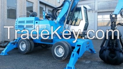 LOADER FUCHS MHL335