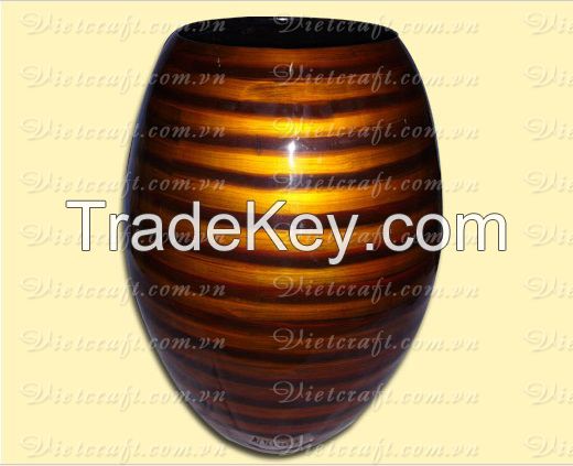 lacquer vase handmade in Vietnam bee color 