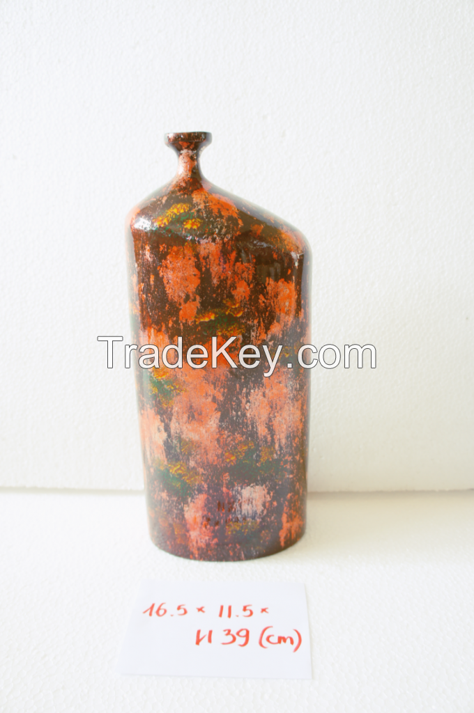 lacquer vase handmade in Vietnam red color design