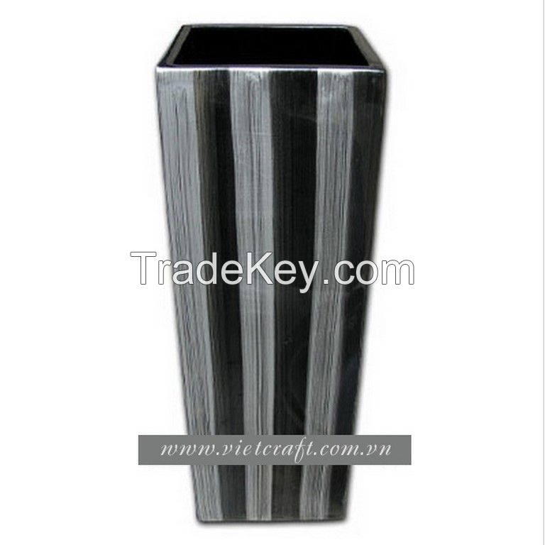 lacquer vase handmade in Vietnam nice design high quality lacquer vase green color