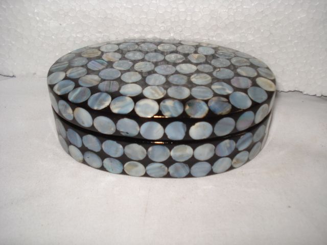 lacquer box high quality jewelry box handmade in Vietnam home decoration round shape seashell inlaid