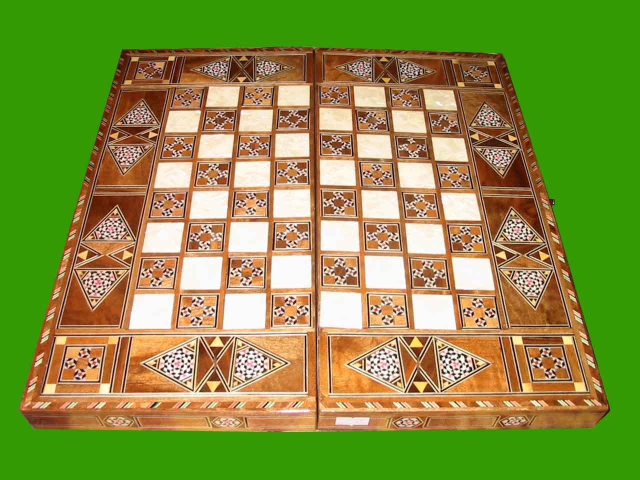 Middle Backgammon