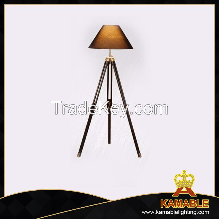 Contemporary Decorative Tripod Wood Floor Lamp (f705b)