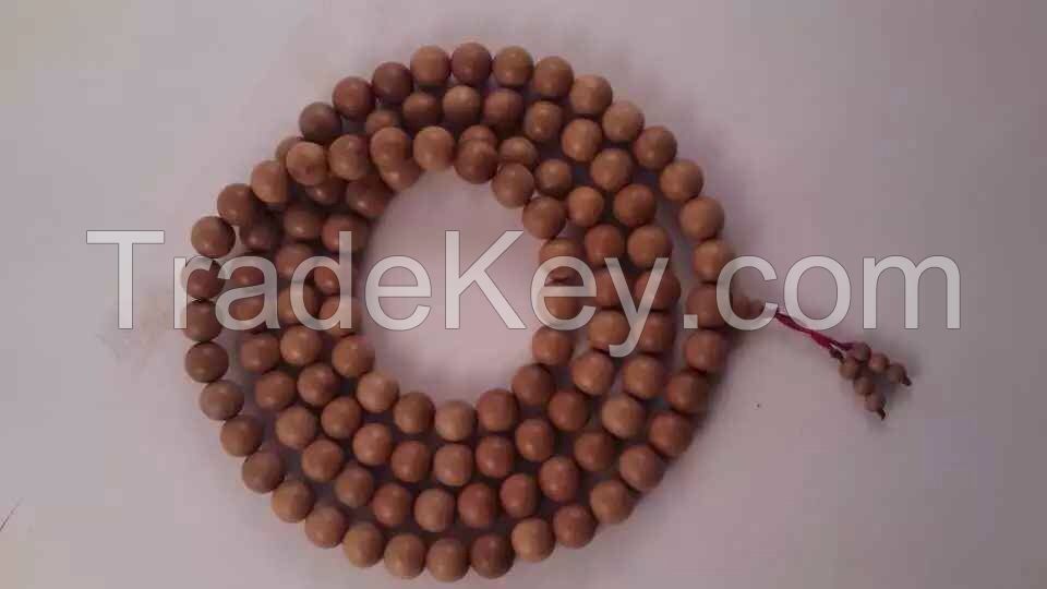 Red sandalwood beads