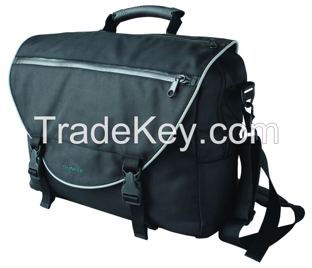 High quality nylon messenger bag