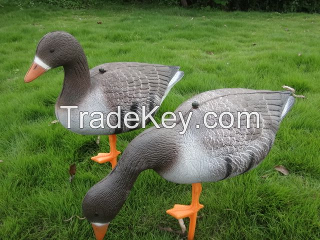 Feeder goose decoy for hunter hunting