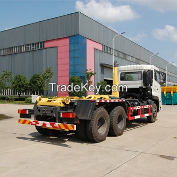 Garbage truck with detachable container