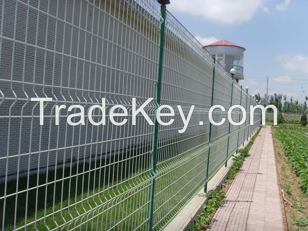 CE certificated galvanized and PVC coated Welded Wire Mesh Fence