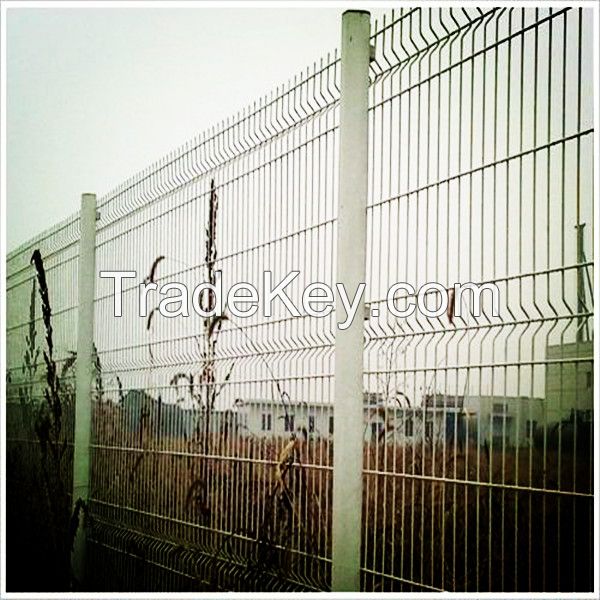 2015 hot sales pvc coated wire mesh fence