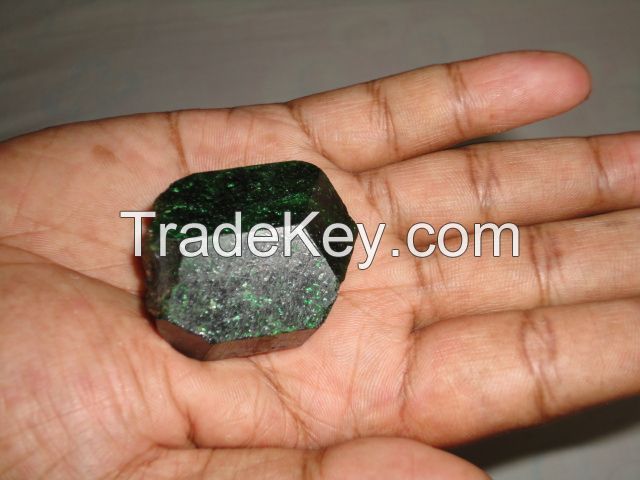 rough emerald stone