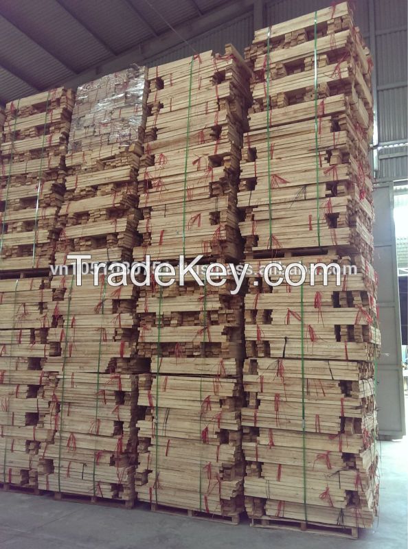 Sawn timber rubber wood