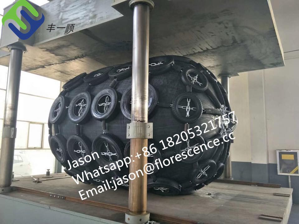 Heavy duty pneumatic rubber fenders for ship to ship use