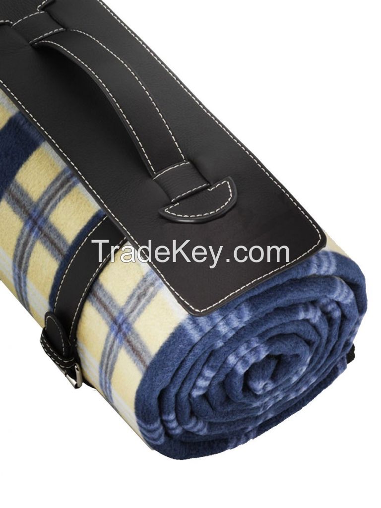 BLOOM LUXURY OUTDOOR BLANKET WITH LEATHER HANDLE