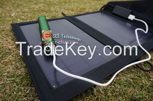 Portable 7 watt solar charger backpack + led flashlight torch