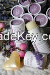 Healing and nourishing lip balm - tube