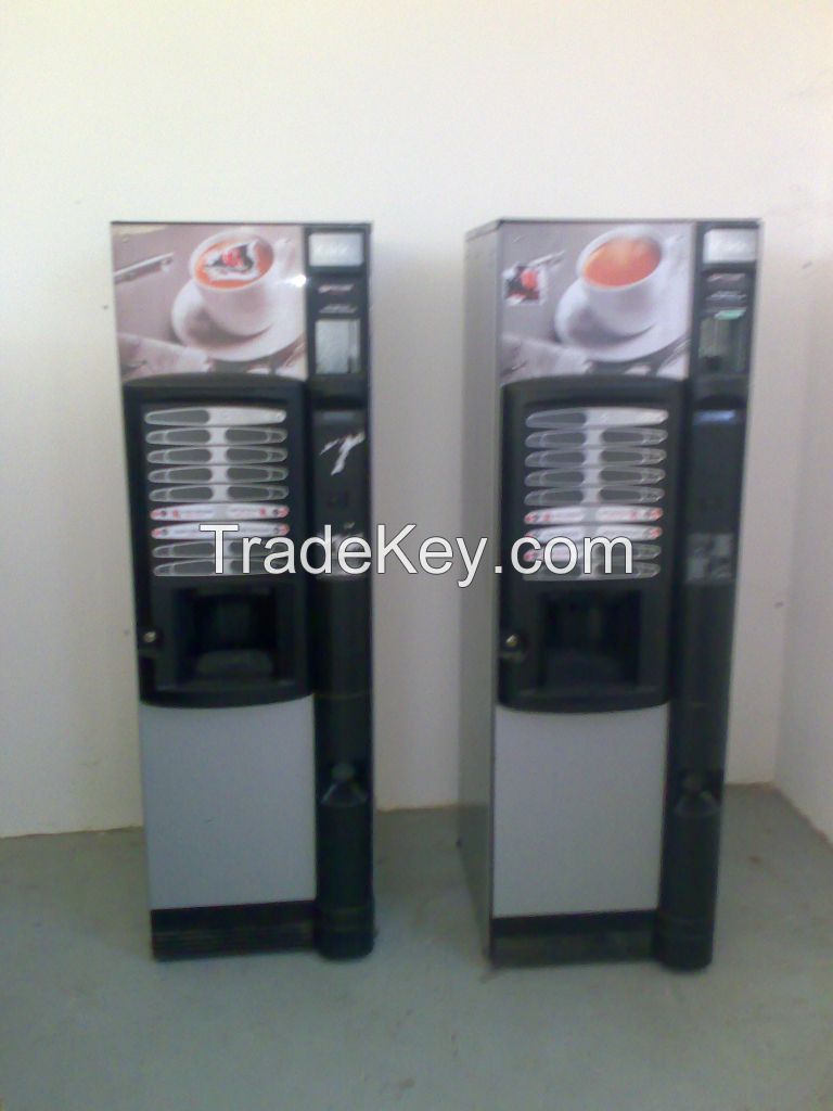 Used hot drinks coffe vending machines Necta Kikko Colibri