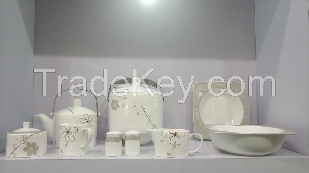 47 pcs dinner set