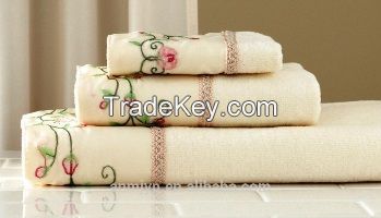 Embroidered Towel Set 