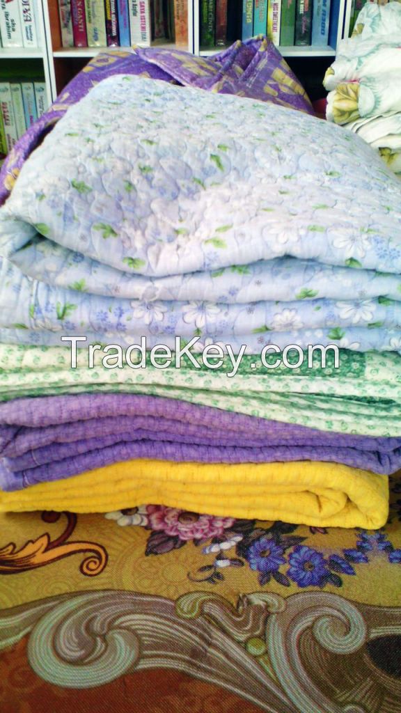 BLANKETS COMFORTERS AND BEDSHEETS A GRADE