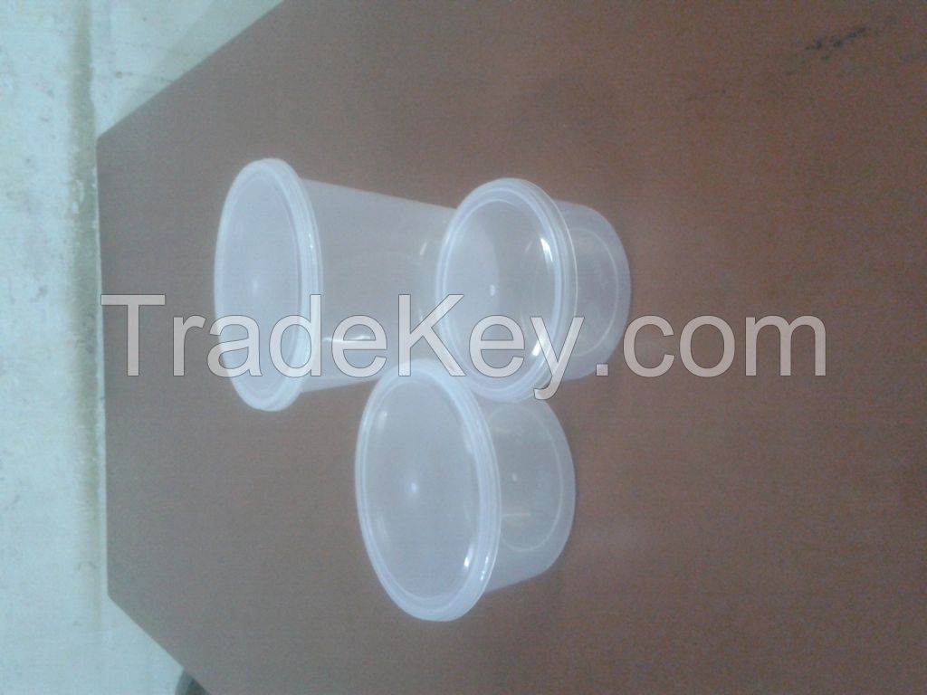 plastic sweet boxes and round food containers