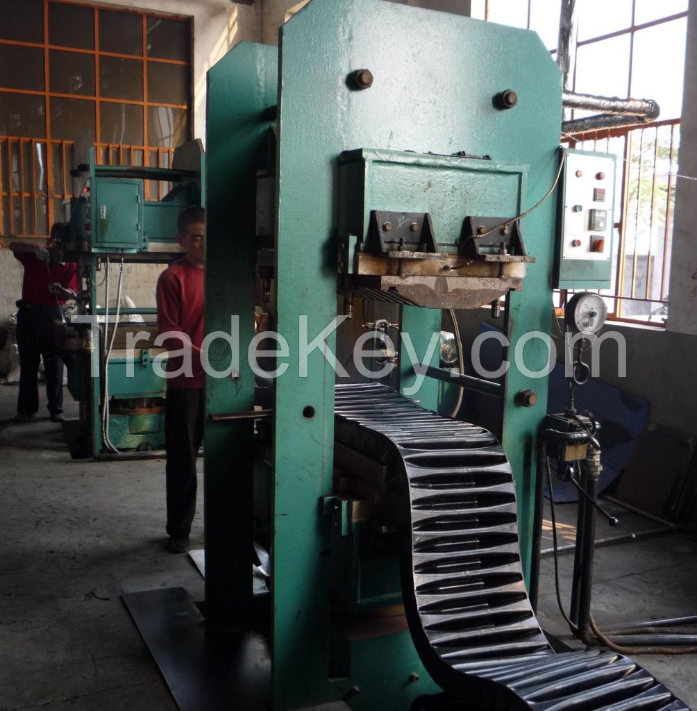 Plate vulcanizing press machine