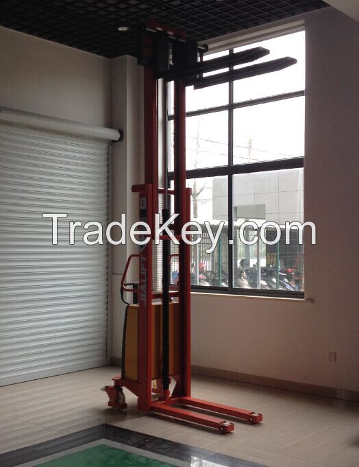 1000kg, 3000mm Semi electric stacker