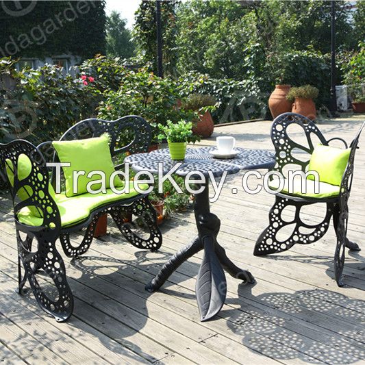 Bistro table &amp;amp; chair in butterfly design made of aluminum