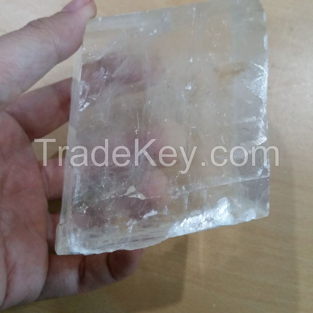 NATURAL OPTICAL CALCITE  ICELAND SPAR DOUBLE REFRACTION