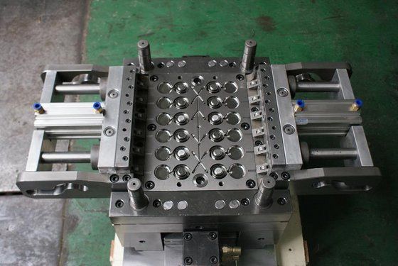 flip top cap mould