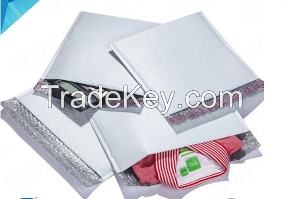 Pearl White Kraft Bubble Mailers