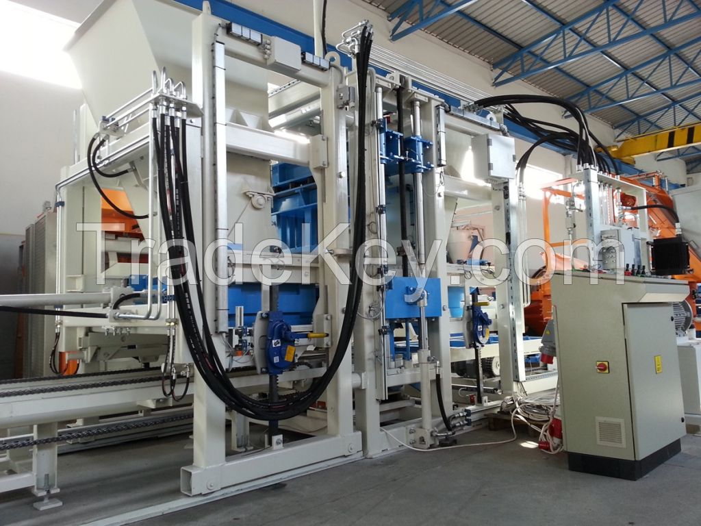 Block paving stone production line SUMAB R 400