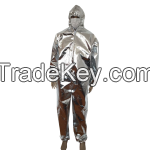 Heat insulated and fire resistant coveralls