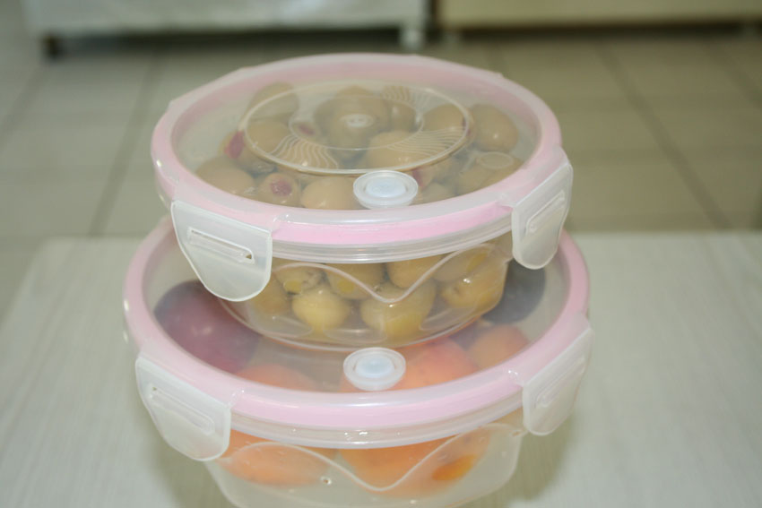 Plastic Food Storage Cup with Valve