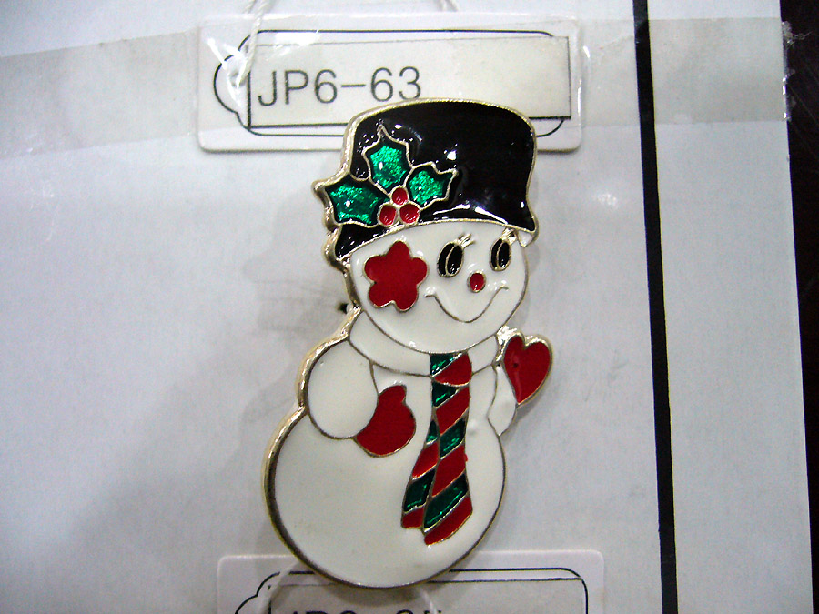 Cutie Snowman brooch pin for Christmas.