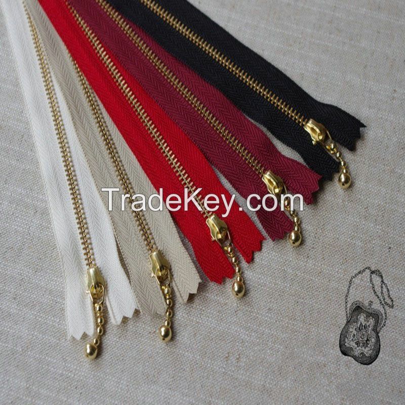 Wholesale zippers,belts,fabrics and buttons
